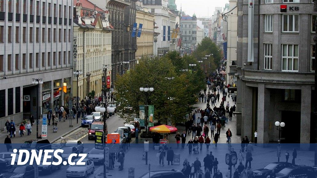 Prague's Pařížská joins Champs Elysees and Fifth Avenue among world's  priciest streets - Prague, Czech Republic