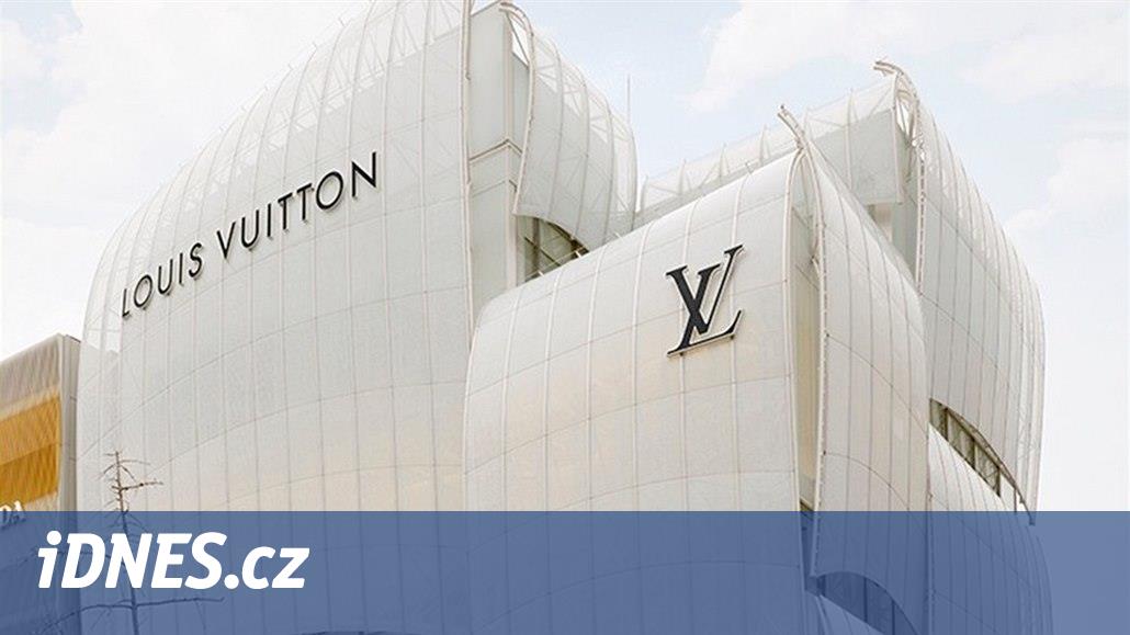Louis Vuitton Finance Internship Program
