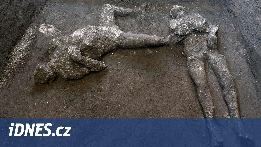 V Pompejích odkryli pozůstatky dvou mužů. Zřejmě boháče a jeho otroka