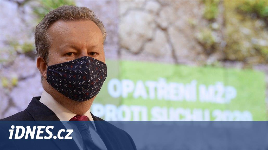 Ministru Brabcovi vadí, že vyšetřování otravy Bečvy kyanidem trvá dlouho
