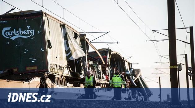 Na mostě mezi dánskými ostrovy havaroval vlak, šest lidí zemřelo