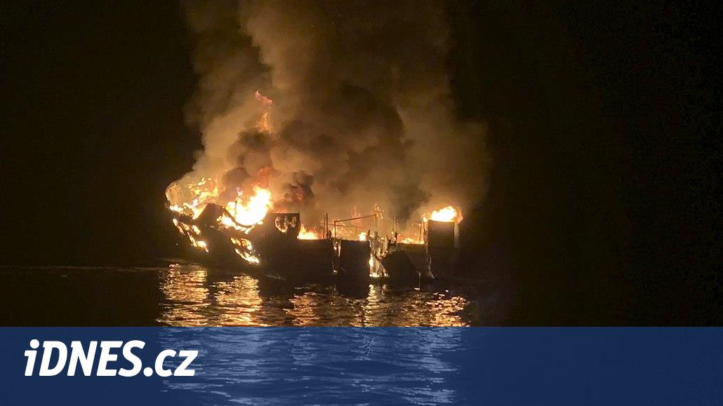 Požár lodi u Kalifornie nepřežilo 25 osob, dalších 9 se stále pohřešuje